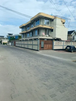 8bdrm Apartment in Kijitonyama for sale