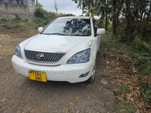 Toyota Harrier 2005 White