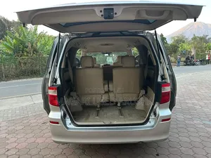 Toyota Alphard 2005 Silver