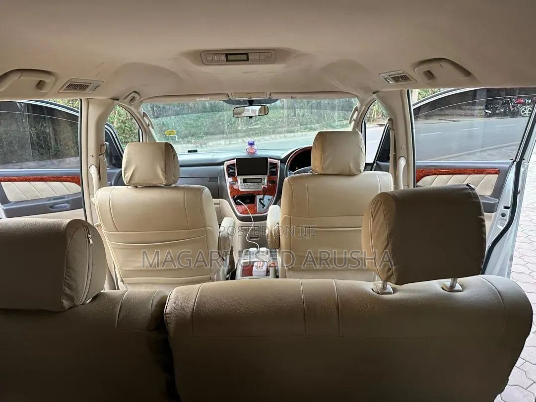 Toyota Alphard 2005 Silver