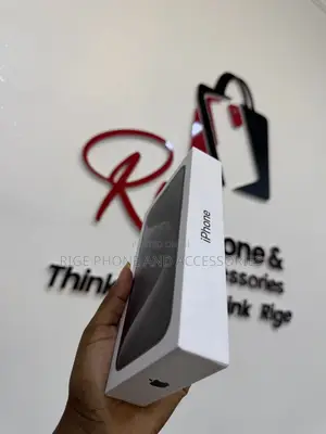 New Apple iPhone 15 Pro Max 256 GB Black