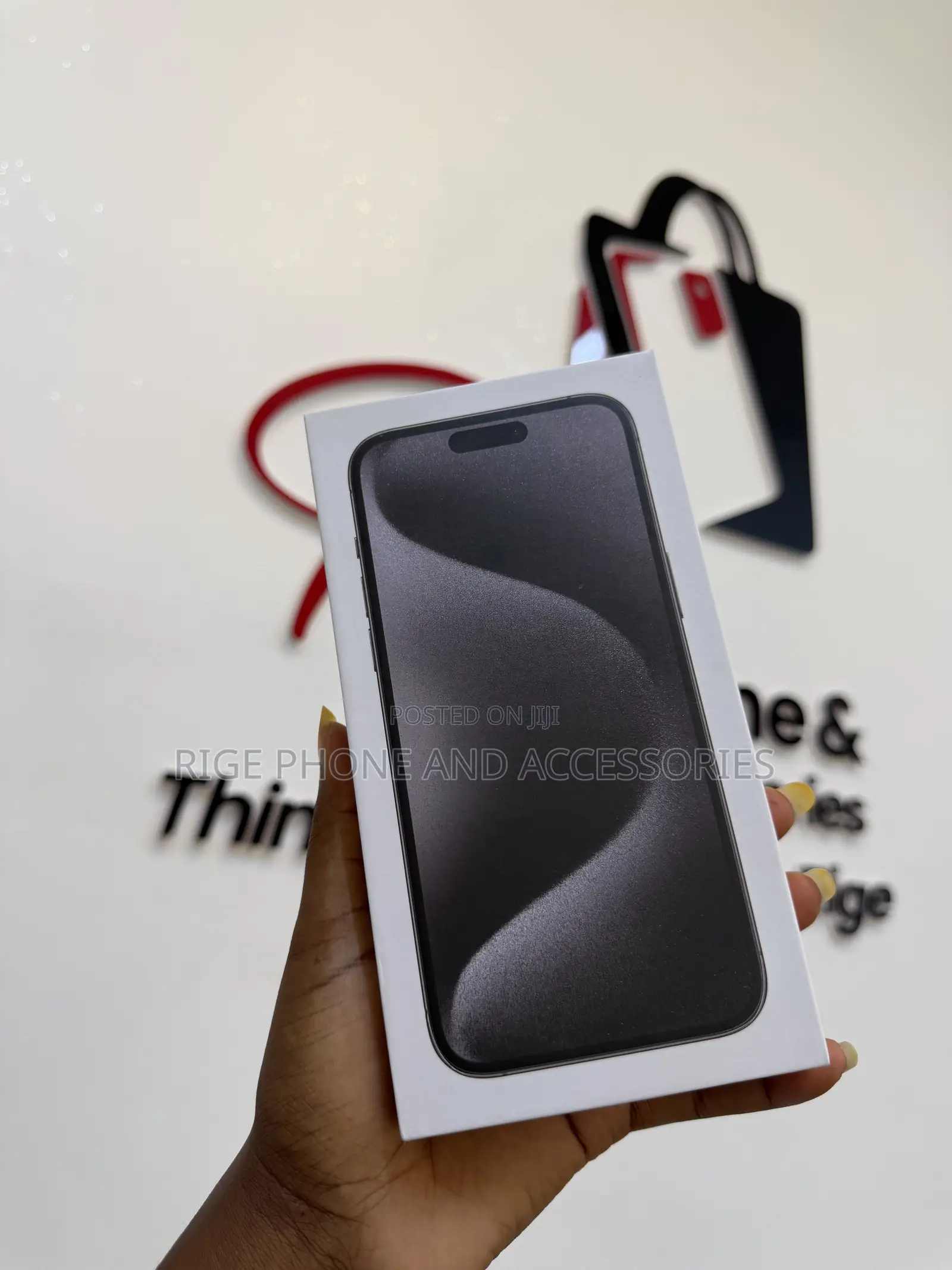 New Apple iPhone 15 Pro Max 256 GB Black