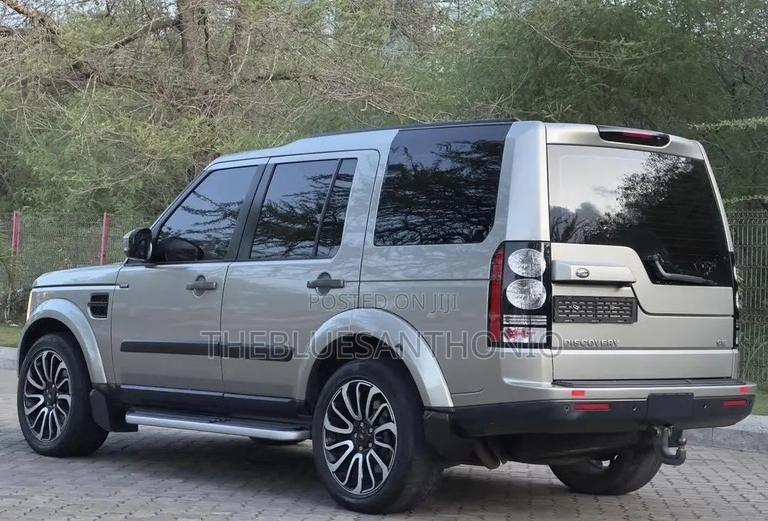 Land Rover Discovery 2016 Silver
