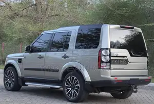Land Rover Discovery 2016 Silver