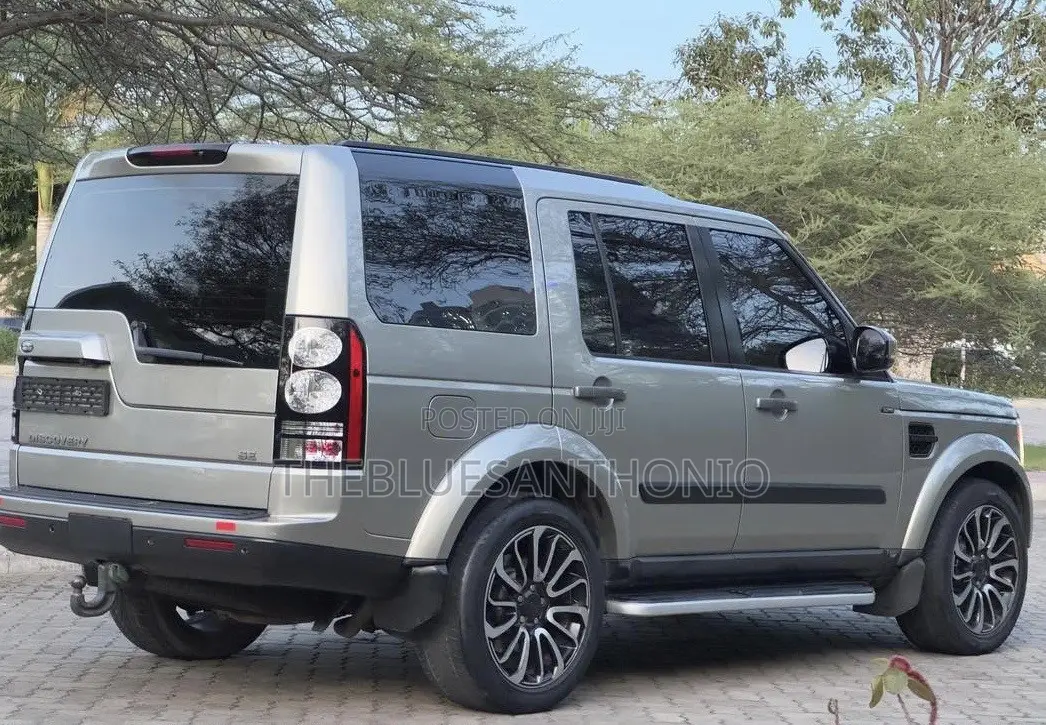 Land Rover Discovery 2016 Silver