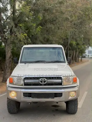 Toyota Land Cruiser 2016 Pearl