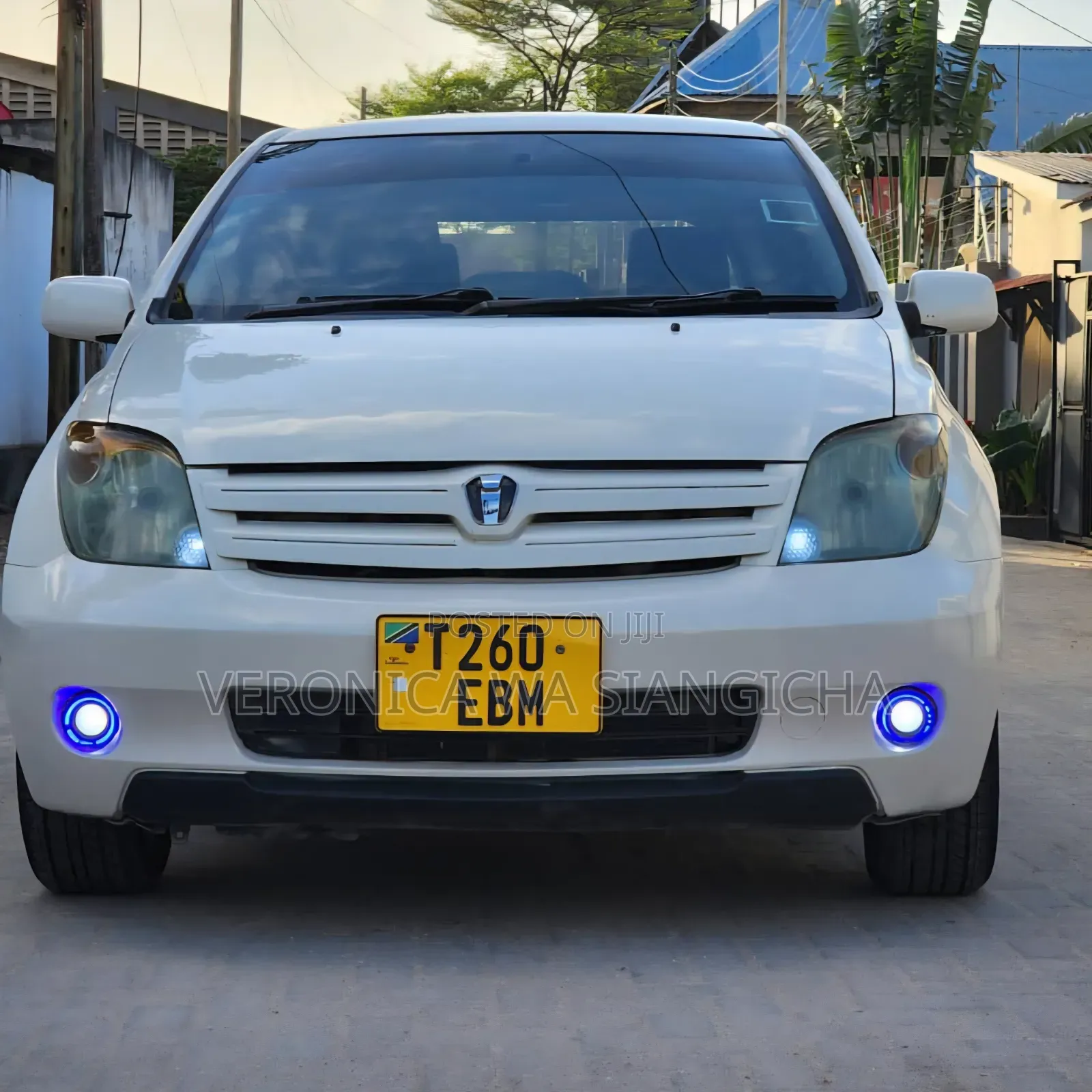 Toyota IST 2005