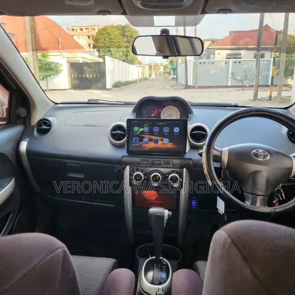 Toyota IST 2005