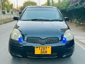 Toyota Vitz 2002 Black
