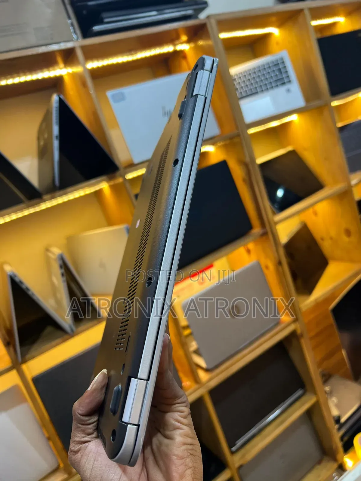 Laptop HP EliteBook 820 G3 8GB Intel Core i3 HDD+SSD 500GB
