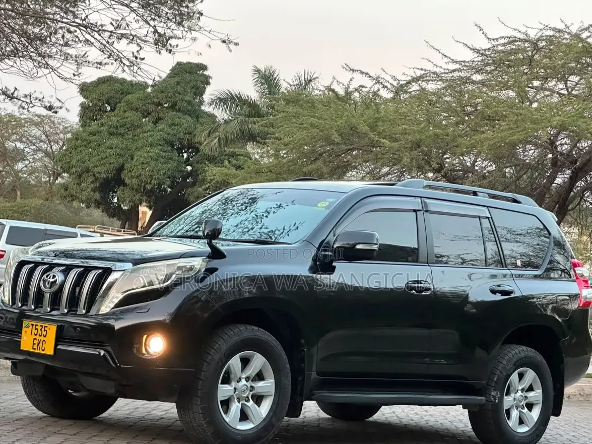 Toyota Land Cruiser Prado 2015