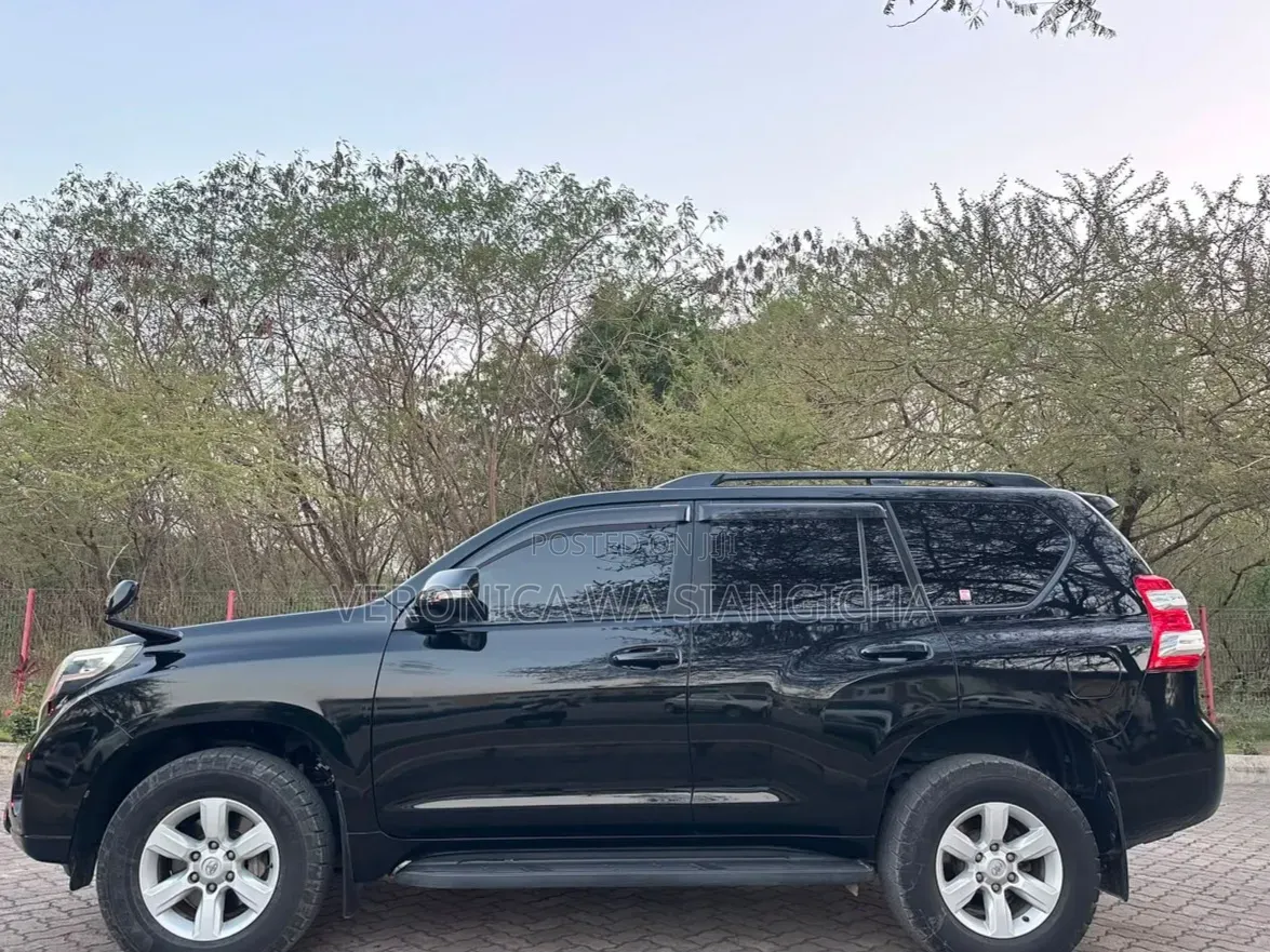 Toyota Land Cruiser Prado 2015