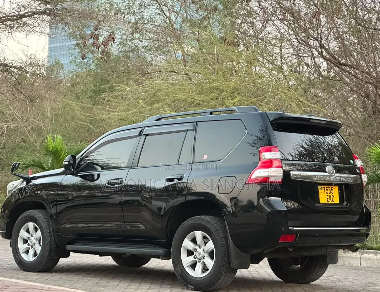 Toyota Land Cruiser Prado 2015