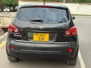 Nissan Dualis 2010 Black
