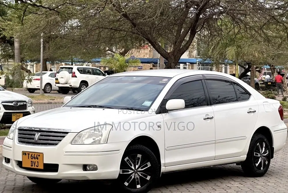 Toyota Premio 2005 White