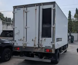 Mitsubishi Canter Box Body Tani 2