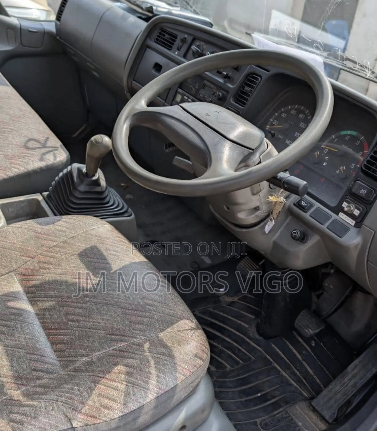Mitsubishi Canter Box Body Tani 2