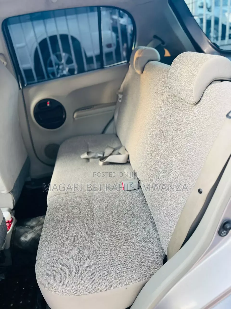 Toyota Passo Sette 2010 Silver