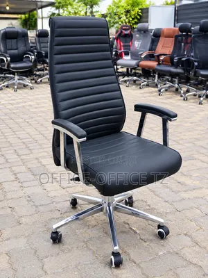 Executive Chair (Strips)