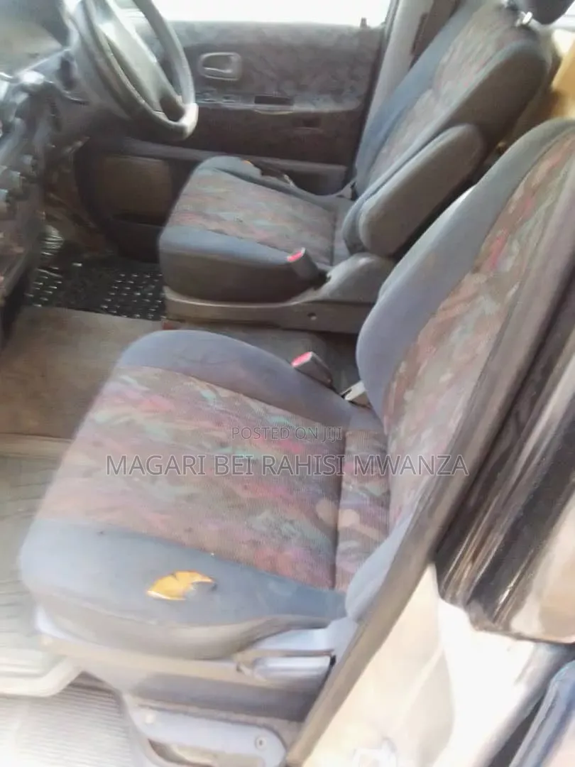 Toyota Noah 2003 Blue