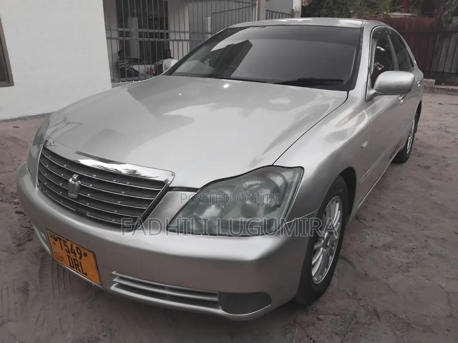 Toyota Crown 2004 Silver