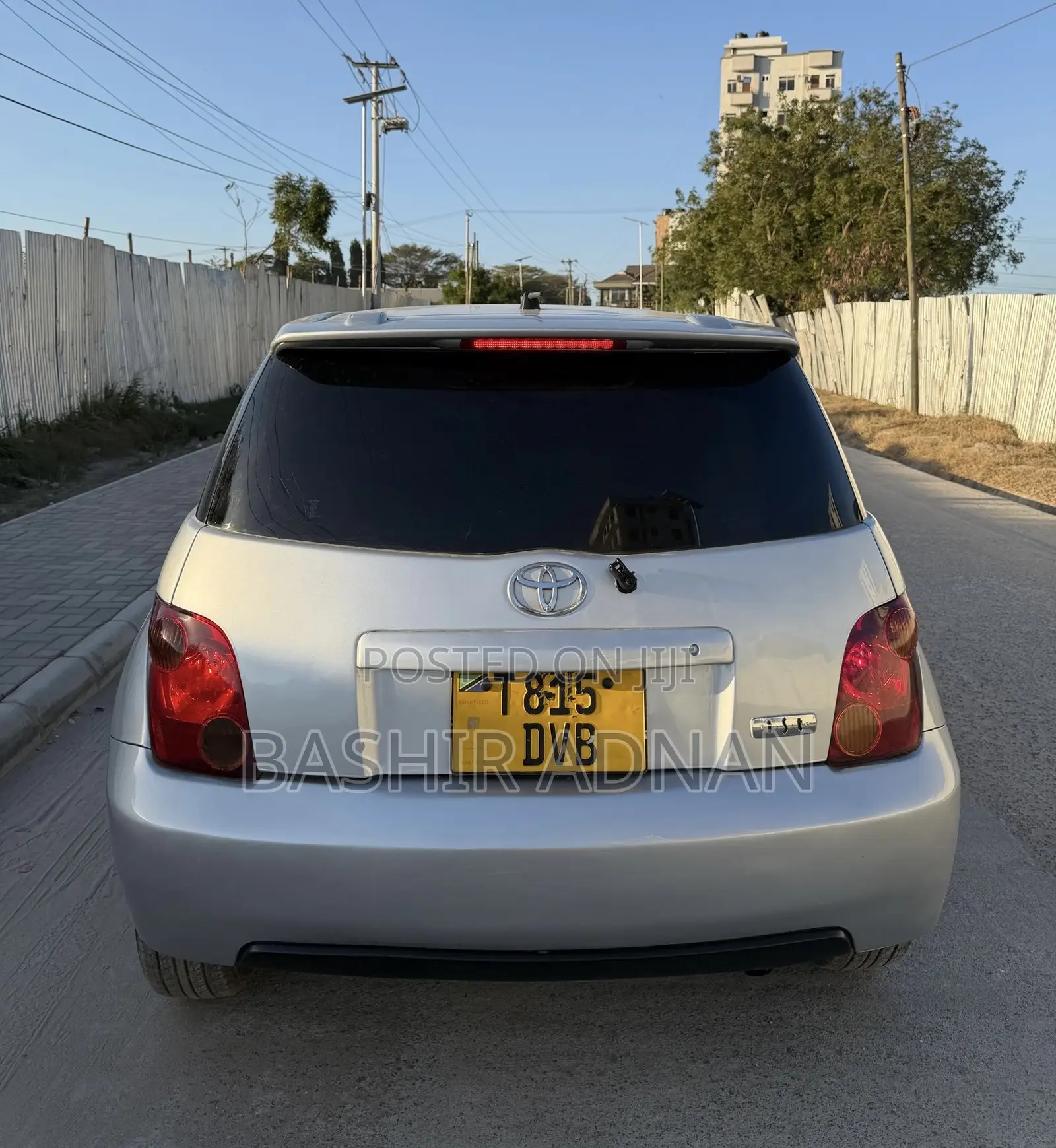 Toyota IST 2005 Silver