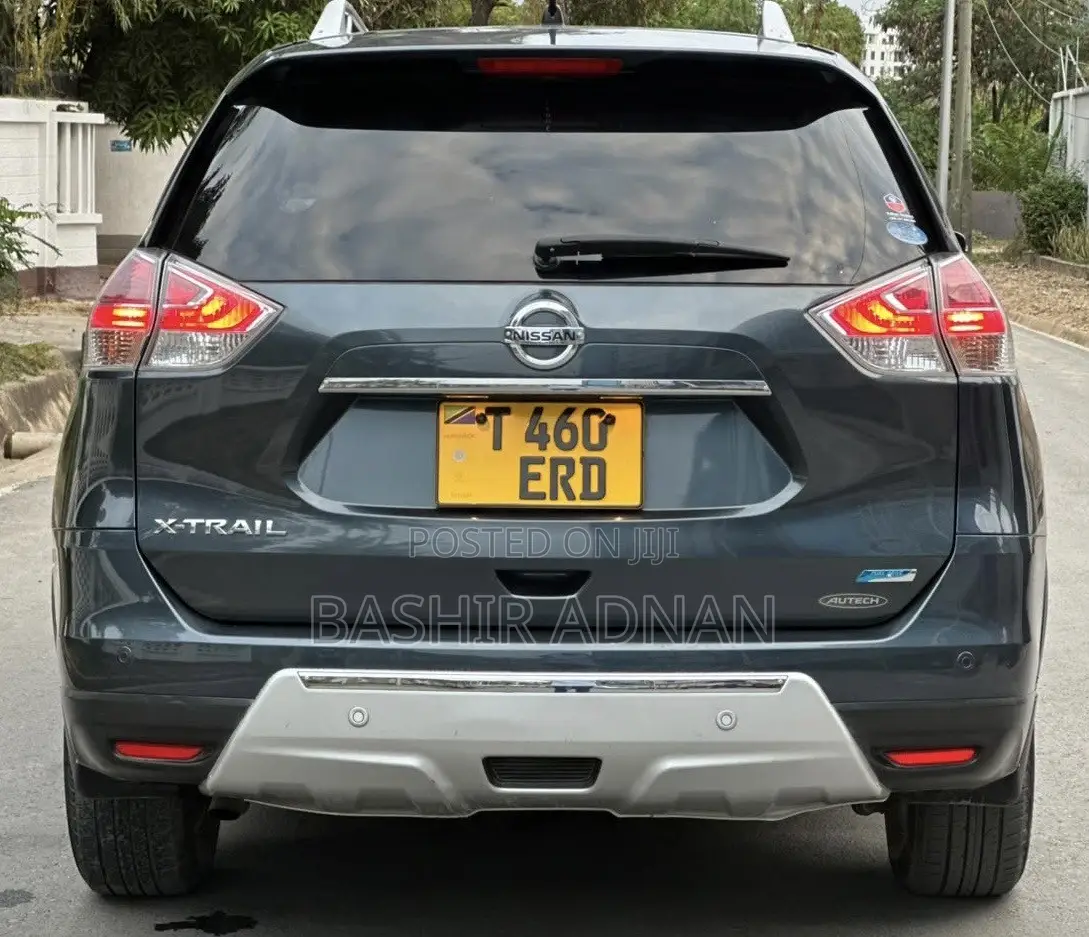 Nissan X-Trail 2.0 Petrol FWD 2015 Gray