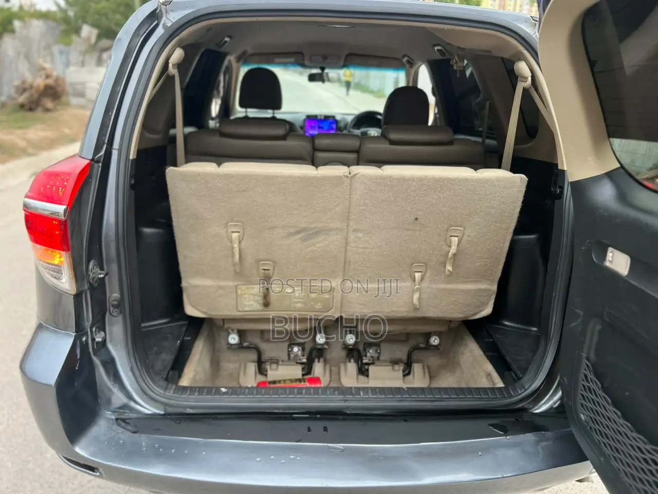 Toyota Vanguard 2010 Gray