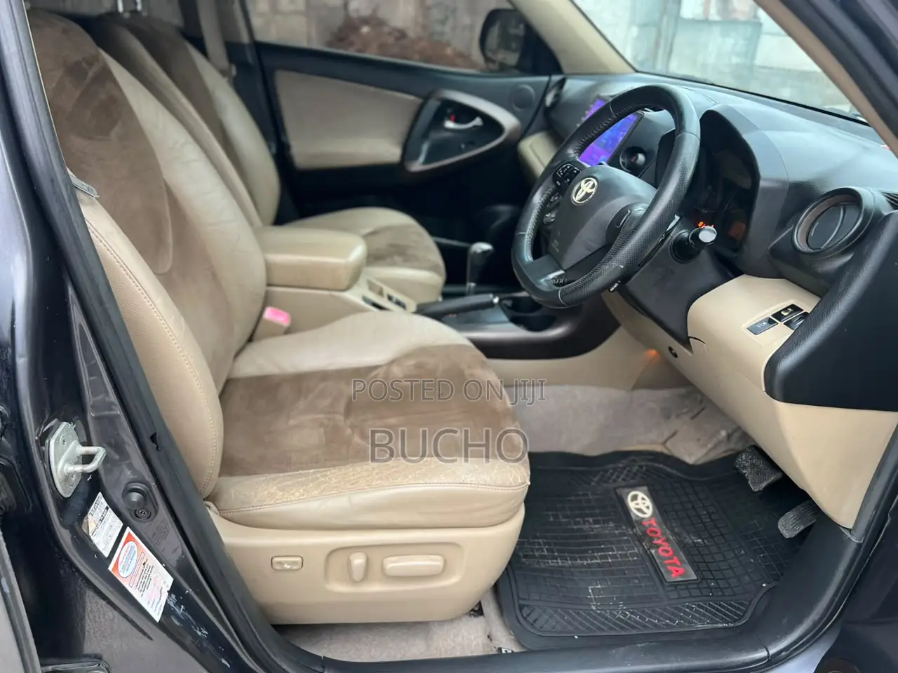 Toyota Vanguard 2010 Gray