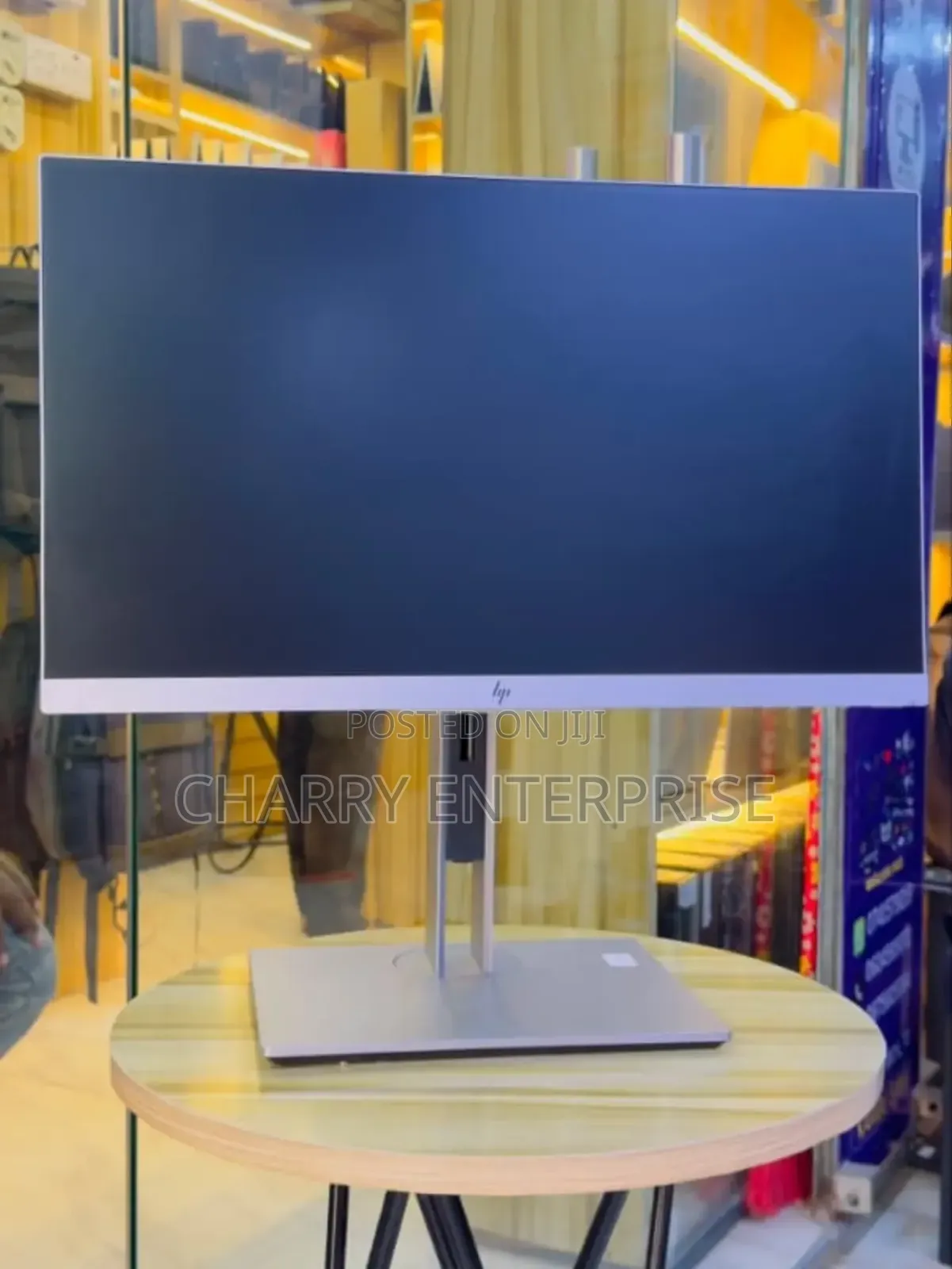 HP E223 Monitor Frameless With Hdmi and Vga Display Ports