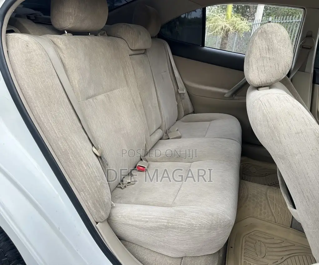 Toyota Premio 2005 White