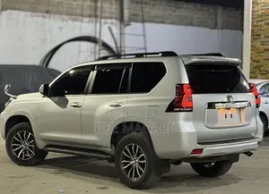Toyota Land Cruiser Prado 2020 Silver