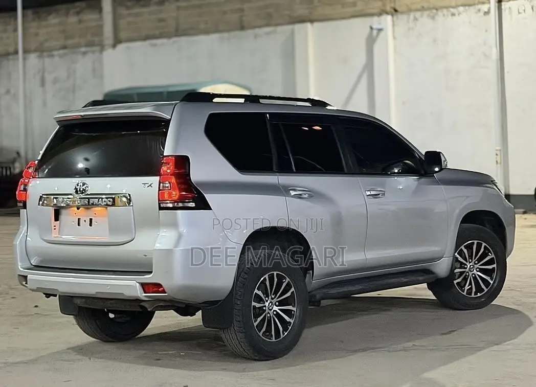 Toyota Land Cruiser Prado 2020 Silver