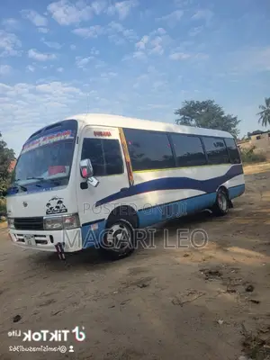 Toyota Coaster 2004 White