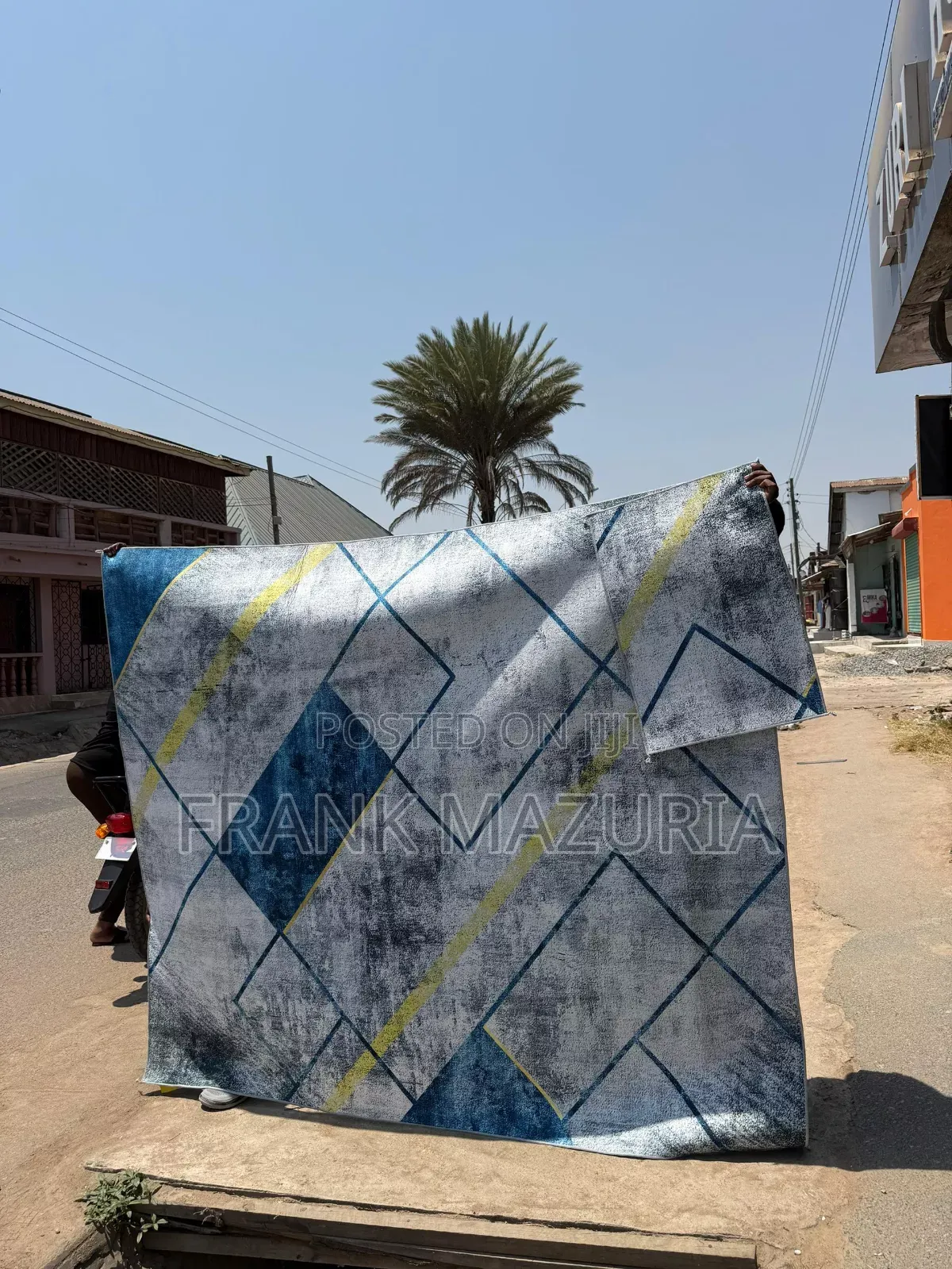 Zuria 3D Pamoja Na Domart Yake