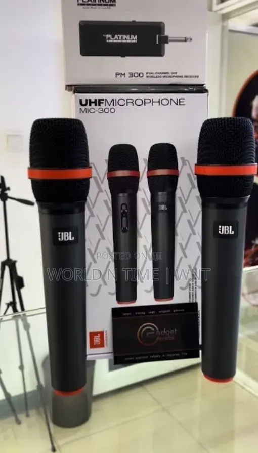 JBL Wireless Microphone Dual-Channel Rechargeable UHF Receiver