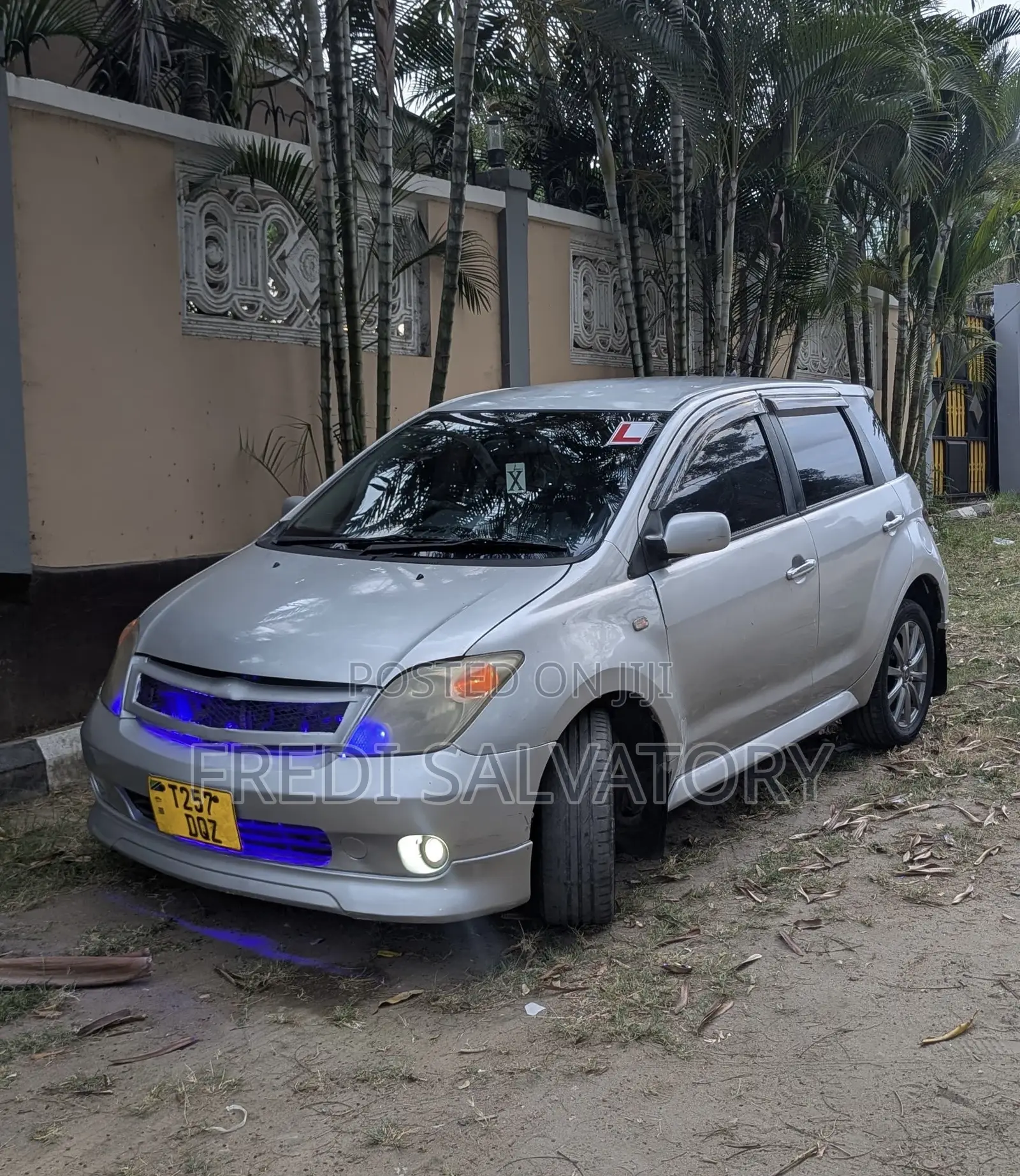 Toyota IST 2005 Silver