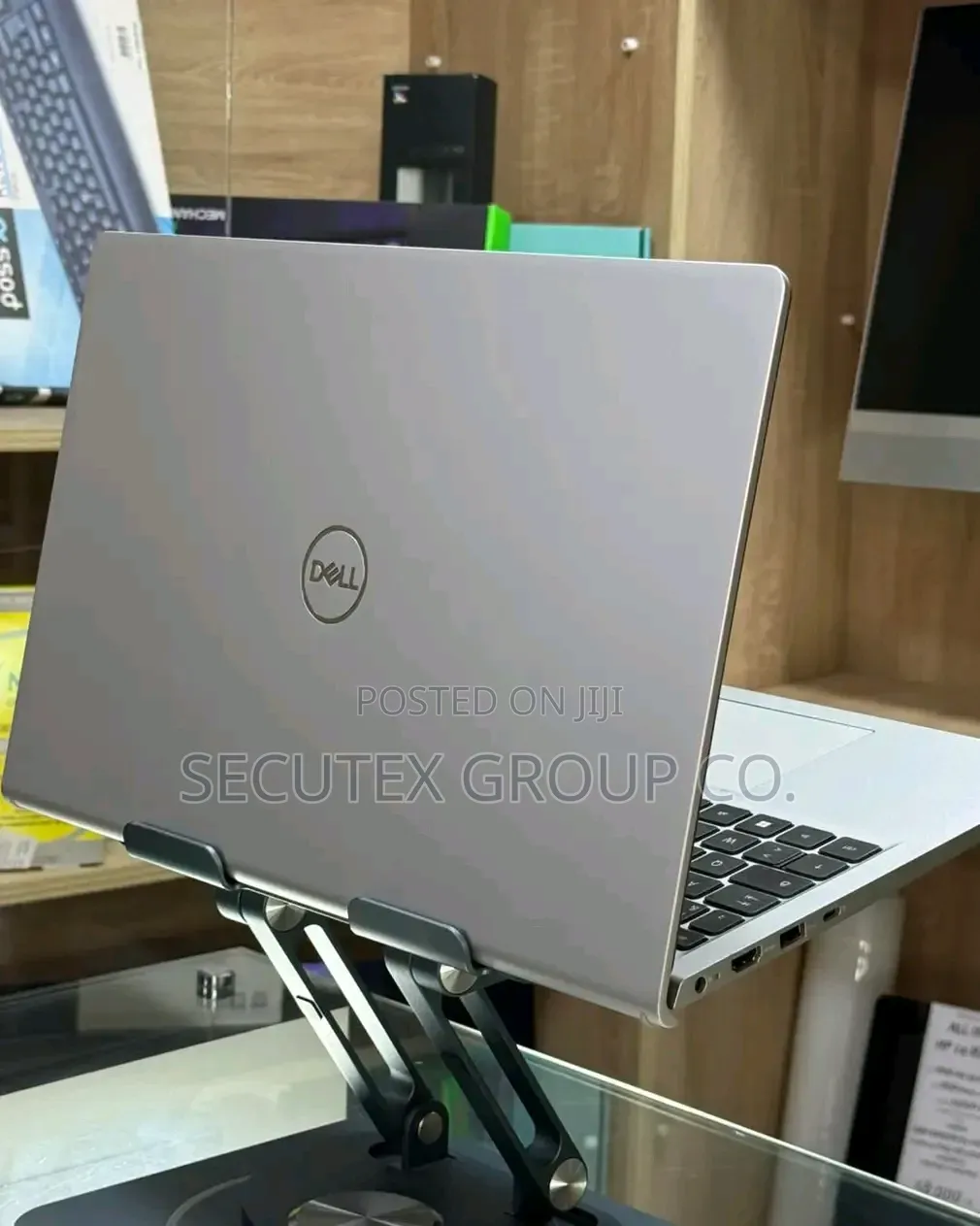 New Laptop Dell 8GB Intel Core i5 SSD 512GB