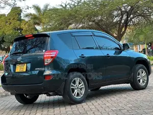 Toyota RAV4 2010 Blue