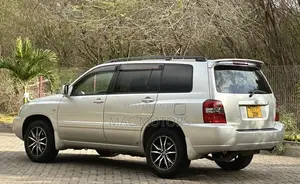 Toyota Kluger 2004 Silver