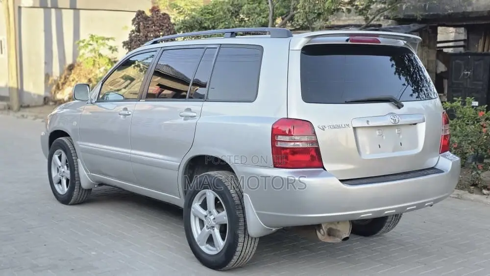 Toyota Kluger 2001 Silver