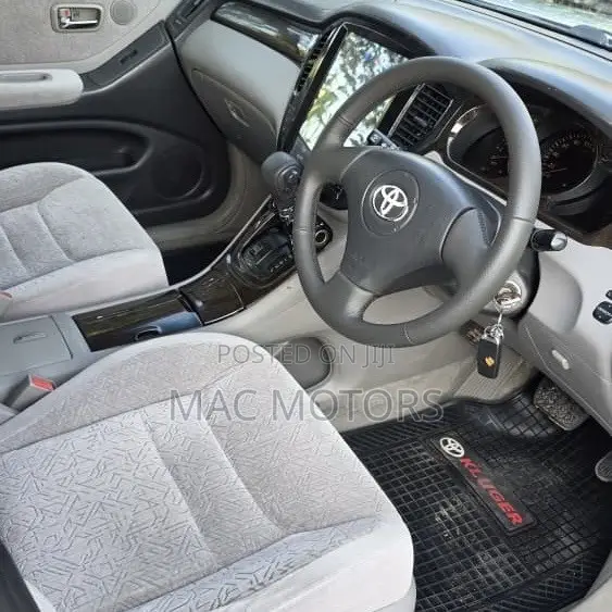 Toyota Kluger 2001 Silver