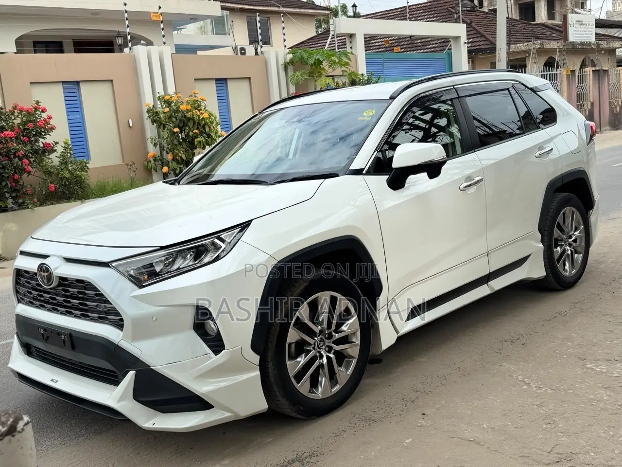 Toyota RAV4 2020 Off white