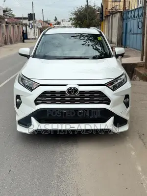 Toyota RAV4 2020 Off white