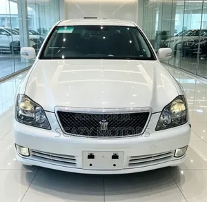 Toyota Crown 2006 White