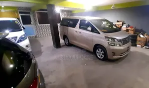 Toyota Vellfire 2009 Gold