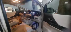 Toyota Vellfire 2009 Gold