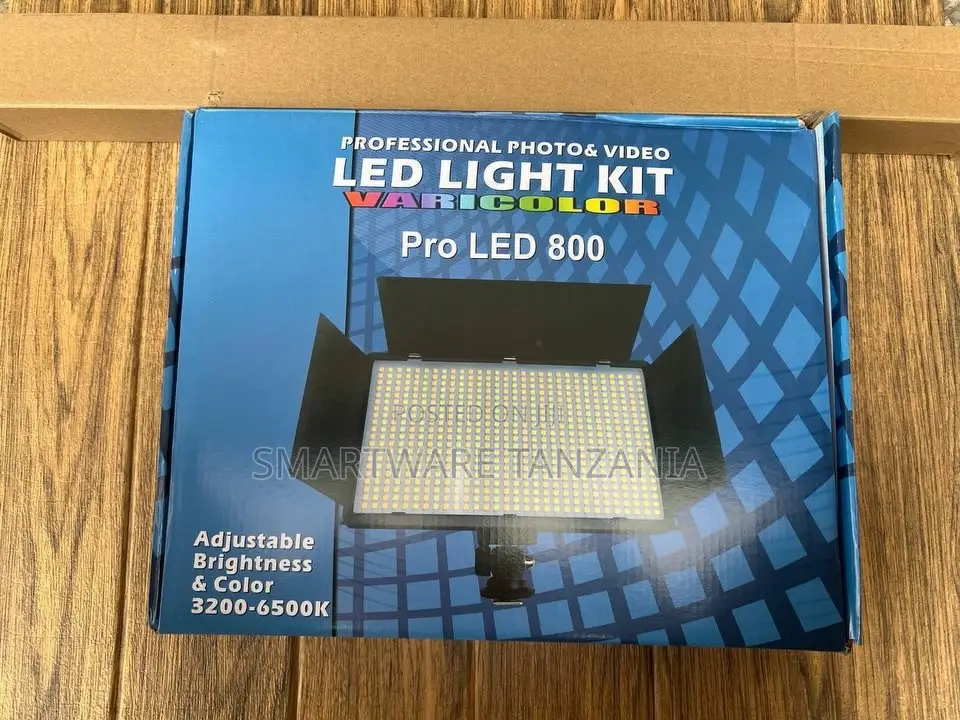 VariColor Pro LED 800 Video Light Kit Adjustable Brightness 3200