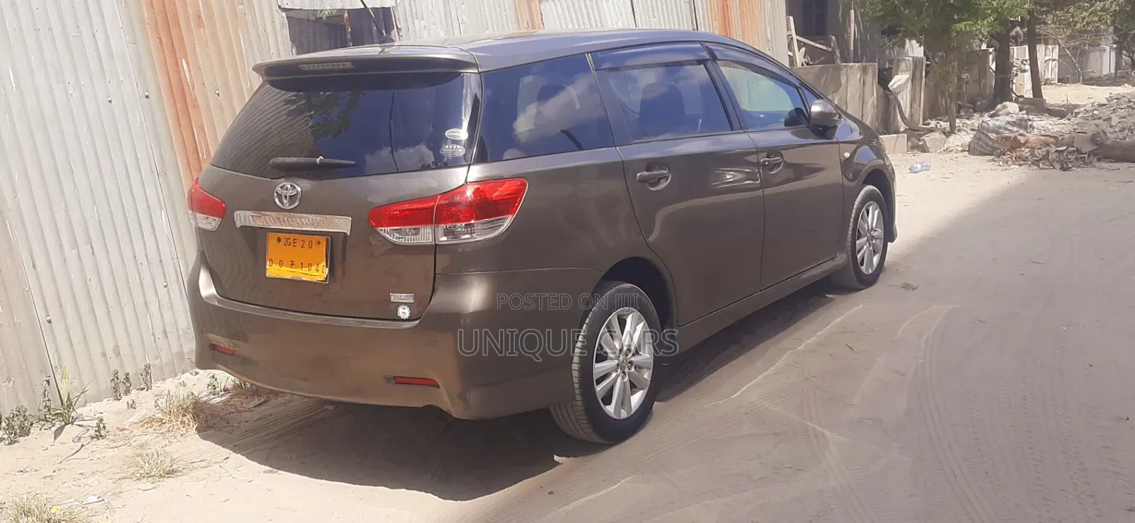 Toyota Wish 2009 Brown
