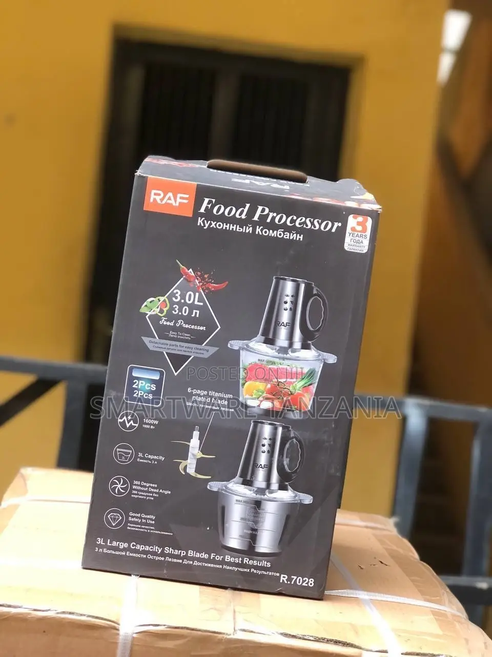 RAF 3L Food Processor With 1600W Motor, Titanium-Plated Blade 2 Pieces